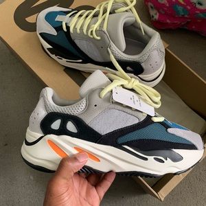Yeezy 700 Waverunner kids/men’ssize 6